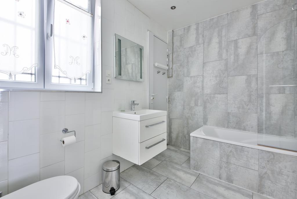 Two-Bedroom Apartment Champs-Elysees Parijs Buitenkant foto